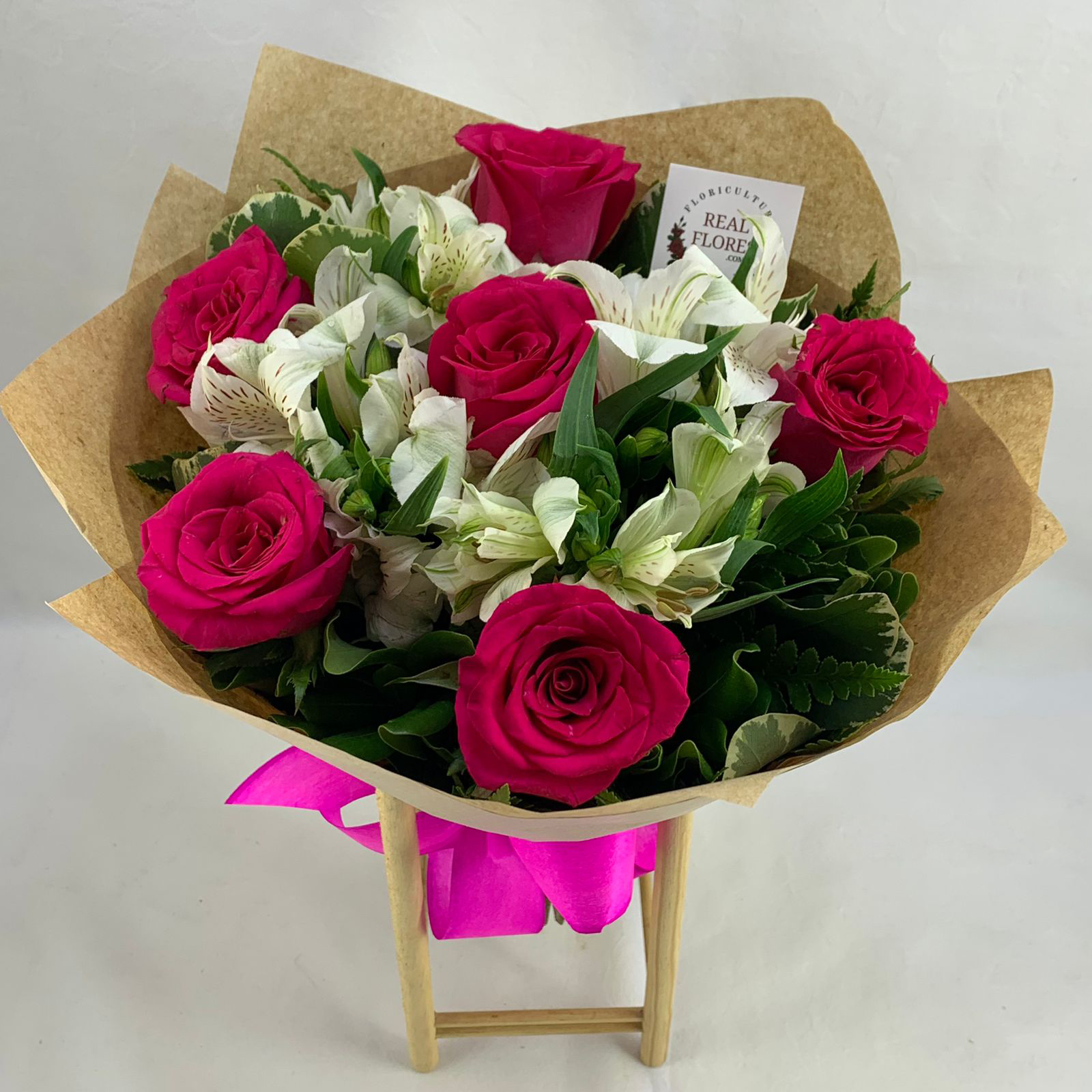 6965 Rosas Pink e Alstroemerias